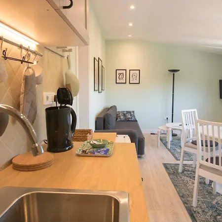 Nana / Sobe&apartmani Pensión