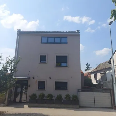 Guest house Nana / Sobe & Valjevo