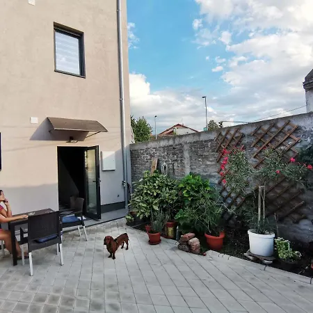 Nana / Sobe&apartmani Valjevo