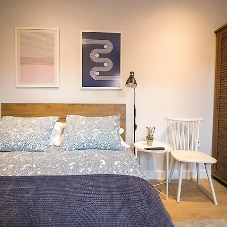 Gasthuis Nana / Sobe &